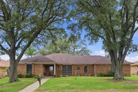 121 Hollie Cir, Sulphur Springs, TX 75482