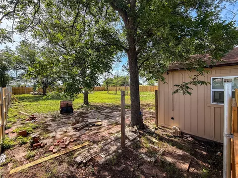 Exterior - 506 N Avenue B, Haskell, TX 79521 photo 3 of 4