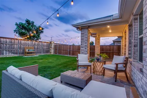 3012 Prairie Trail Ave, Aubrey, TX 76227