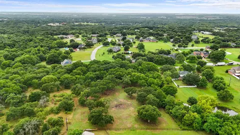 6085 Autumn Breeze Cir, Fort Worth, TX 76140