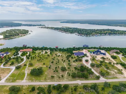 977 Deepwater Rd, Brownwood, TX 76801