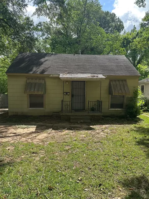 1827 Jenkins Ave, Shreveport, LA 71101