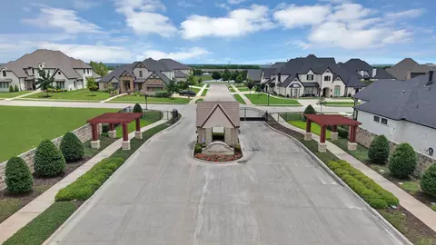 1108 Knoll Crest Dr, Mansfield, TX 76063