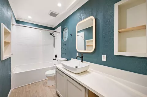 Bath - 5709 Eagle Dr, Rowlett, TX 75088 photo 2 of 2