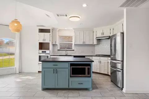 Kitchen - 5709 Eagle Dr, Rowlett, TX 75088 photo 1 of 3