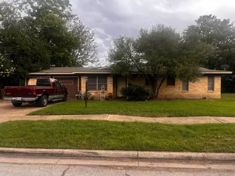 7904 Lazy Lane Rd, North Richland Hills, TX 76180