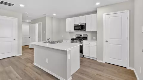 Kitchen - 5525 Rollins Dr, Krum, TX 76249 photo 1 of 3