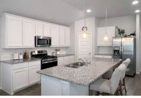 Kitchen - 6609 Adderly Rd, Pilot Point, TX 76258 photo 1 of 1