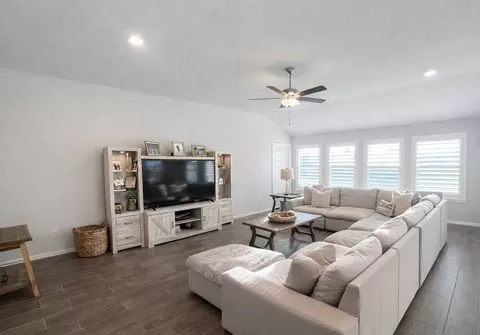 Living - 6609 Adderly Rd, Pilot Point, TX 76258 photo 1 of 1