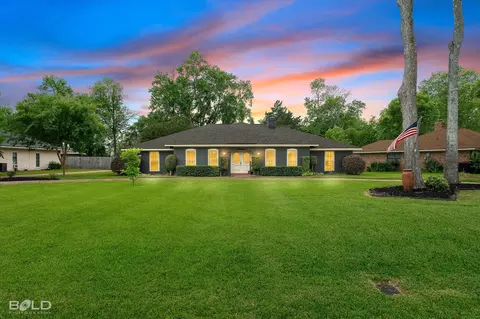 5418 Coach Rd, Bossier City, LA 71111