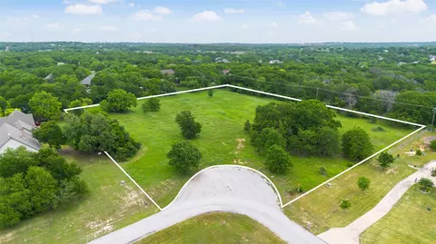 228 Forest Creek Cir, Weatherford, TX 76088