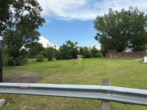 10333 Abraham Rd, Dallas, TX 75227