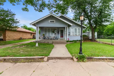 1594 W 4th Ave, Corsicana, TX 75110
