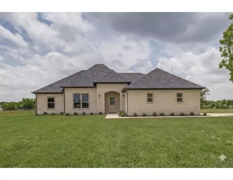Exterior - 3712 County Road 1102, Celeste, TX 75423 photo 2 of 6