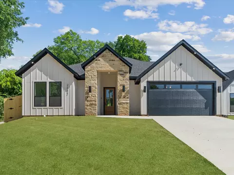 2642 Durham St, Dallas, TX 75241