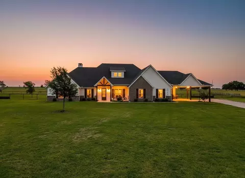 1140 Monarch Ct, Poolville, TX 76487