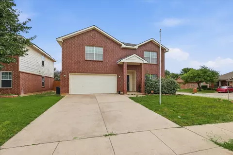 4957 Thorn Hollow Dr, Fort Worth, TX 76244