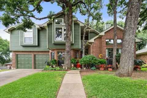 6616 Shorewood Dr, Arlington, TX 76016