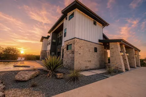 6160 W Hells Gate Dr, Strawn, TX 76475