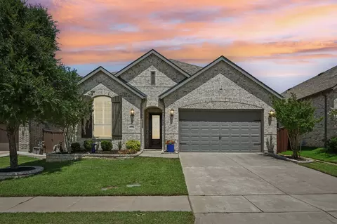3932 Primrose Dr, Aubrey, TX 76227