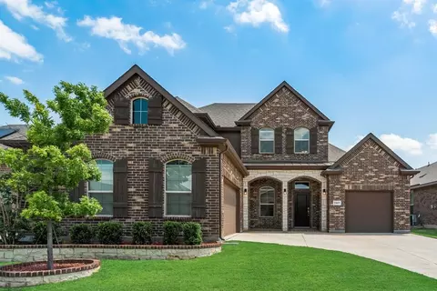 7807 Links Dr, Arlington, TX 76001
