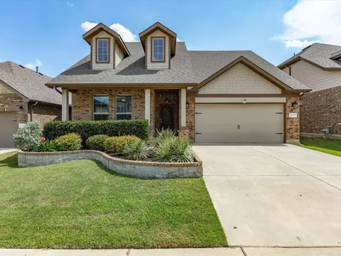2527 Candle Ln, Northlake, TX 76247