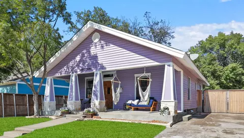 1212 Lilac St, Fort Worth, TX 76110