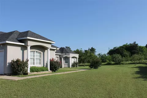 2220 Keefer Rd, Pottsboro, TX 75076