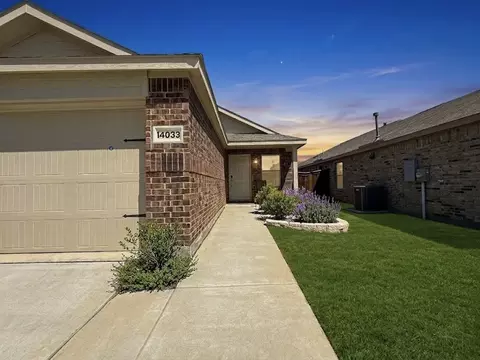 14033 Earlham St, Pilot Point, TX 76258