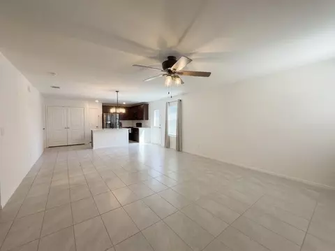 14033 Earlham St, Pilot Point, TX 76258