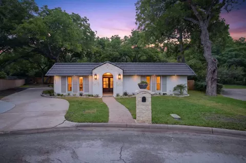 1512 Northcrest Ct, Fort Worth, TX 76107