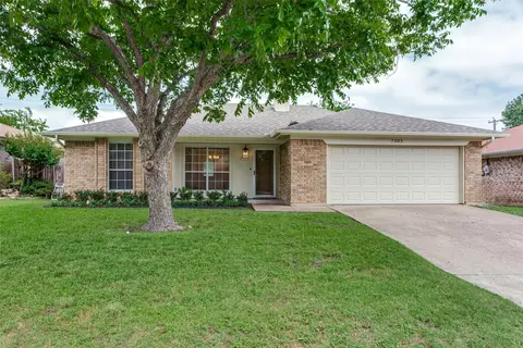 7305 S Meadow Dr E, Fort Worth, TX 76133