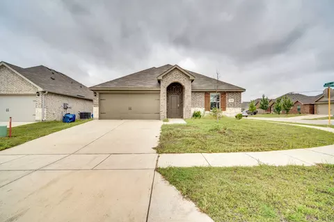 1219 Fairbanks Dr, Ennis, TX 75119