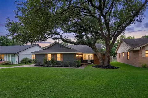 9110 Westglen Dr, Dallas, TX 75228