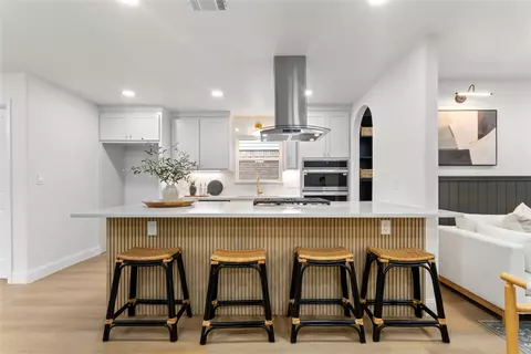 9110 Westglen Dr, Dallas, TX 75228