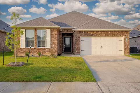 7222 Amber Barn Ave, Pilot Point, TX 76258