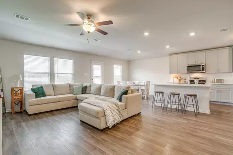 3013 Brittlebush Dr, Fort Worth, TX 76108