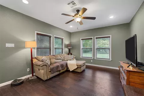 Living - 4105 N 27th St, Waco, TX 76708 photo 1 of 1