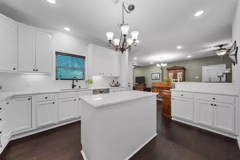 Kitchen - 4105 N 27th St, Waco, TX 76708 photo 2 of 4