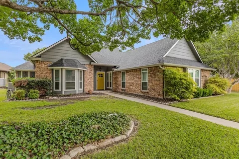 2513 Ridge Oak Ct, Garland, TX 75044