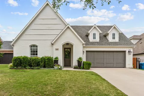 660 Lookout Point Ave, Aledo, TX 76008