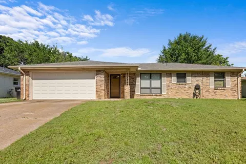2022 Jerry Ave, Denison, TX 75020