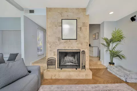 3115 Golden Oak, Farmers Branch, TX 75234