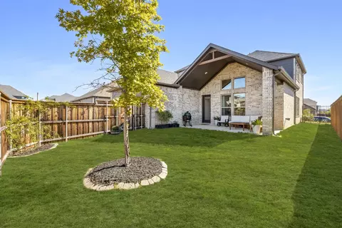 2270 English Ivy Rd, Frisco, TX 75033