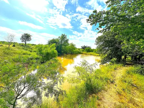 11020 Hwy 281, Whitt, TX 76490