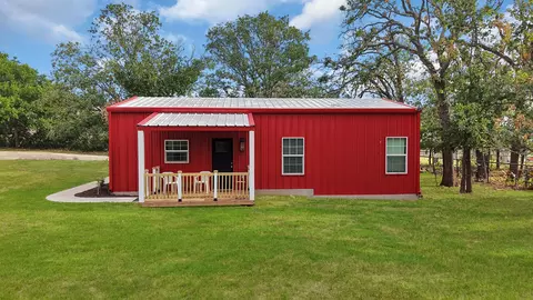301 Sandlin Ln, Springtown, TX 76082