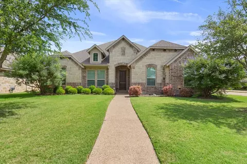310 Desert Sky Dr, Mcgregor, TX 76657