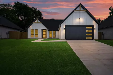 2638 Durham Rd, Dallas, TX 75241