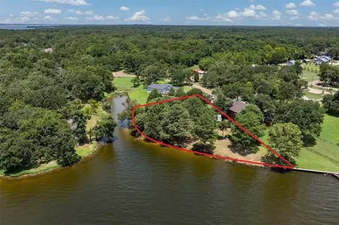 229 Esquire Estates Rd, Mabank, TX 75156