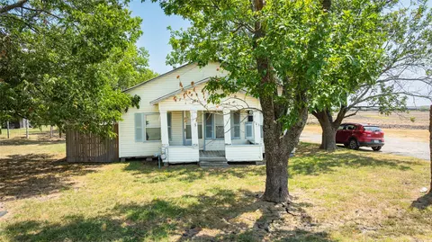 503 East St, Nevada, TX 75173